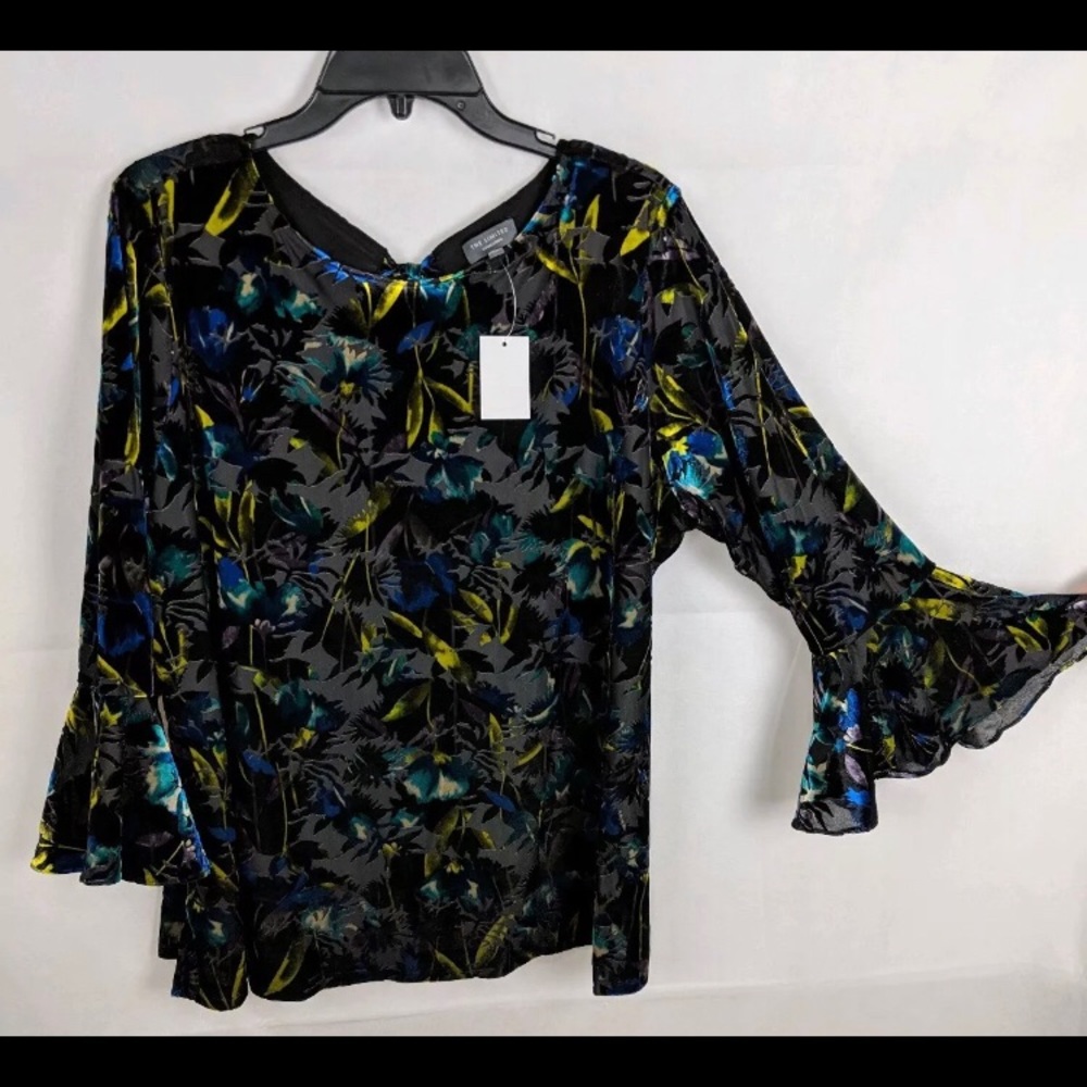 NWT 3X Floral velvet sash tie neck top